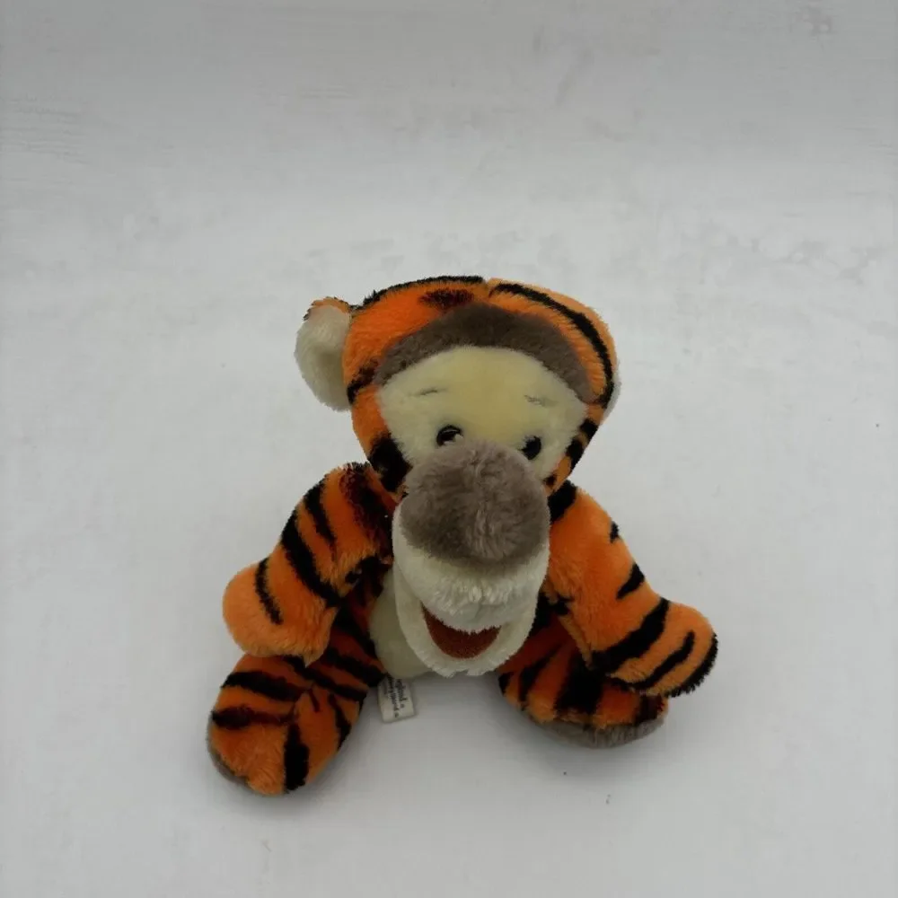 Disneyland Walt Disney Vintage Plush Tigger Stuffed Animal 9